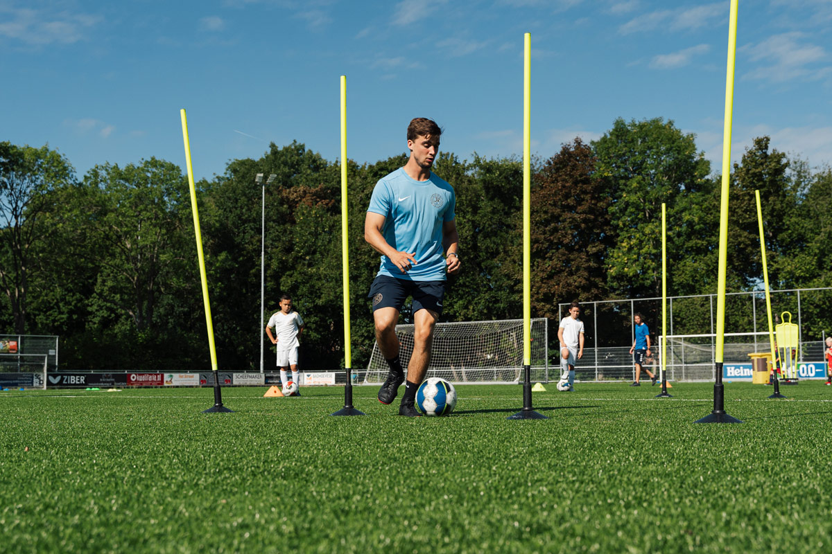 Voetbal Clinic - JR Academy