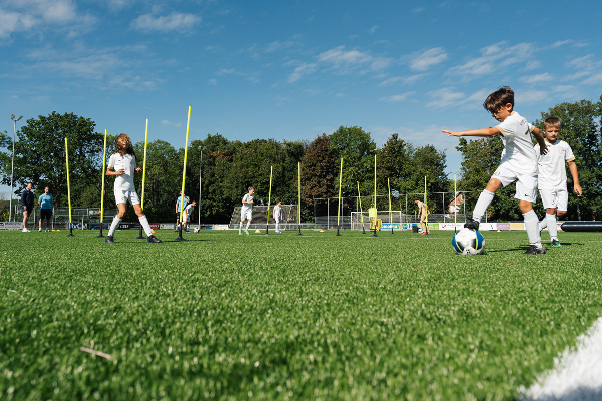 Voetbal Clinic - JR Academy